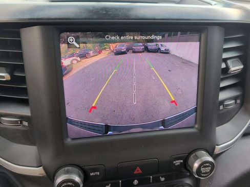 Used 2020 RAM 1500 Big Horn AWD/4WD image 18