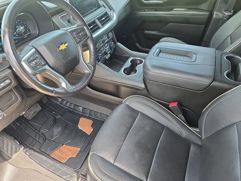 Used 2023 Chevrolet Tahoe Premier AWD/4WD image 17