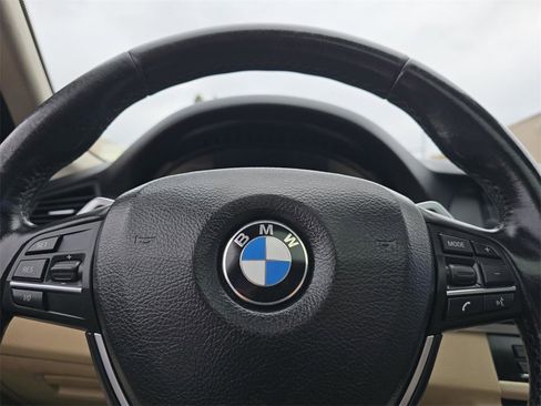 Used 2011 BMW 528i Sedan image 28