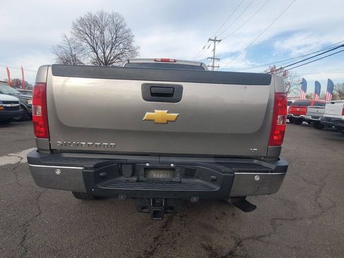Used 2013 Chevrolet Silverado 2500 LT w/ Convenience Package image 3