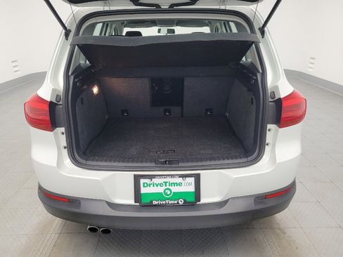 Used 2018 Volkswagen Tiguan Limited w/ Premium Package image 29