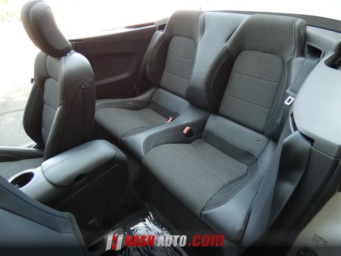 Used 2024 Ford Mustang Convertible RWD image 41