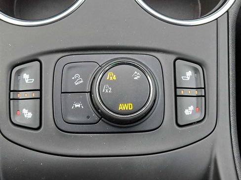 Used 2023 GMC Terrain SLT w/ Elevation Edition image 25