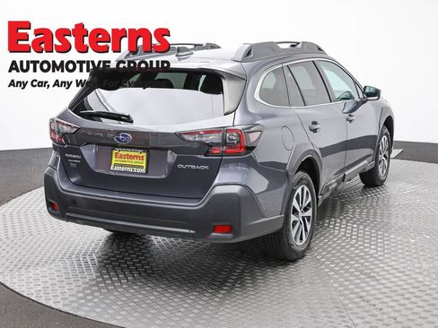 Used 2023 Subaru Outback Premium AWD/4WD image 5
