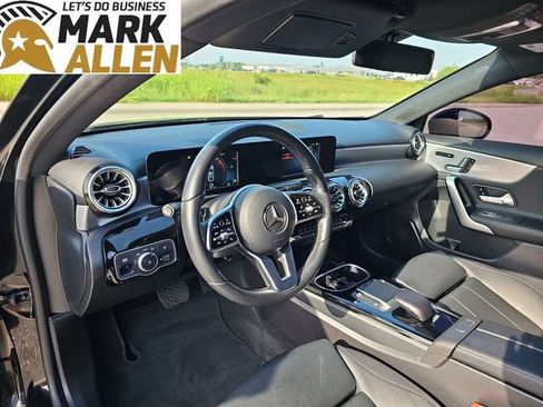 Used 2022 Mercedes-Benz A 220 4MATIC image 10