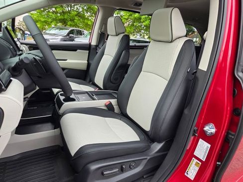 New 2026 Honda Odyssey Elite image 8