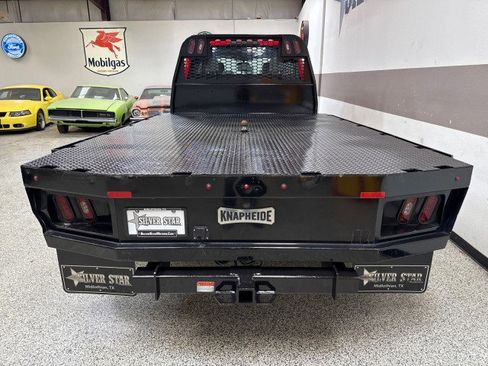 Used 2022 Ford F550 4x4 Crew Cab Super Duty w/ Power Equipment Group image 8