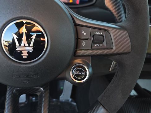 Used 2023 Maserati MC20 Spyder image 25