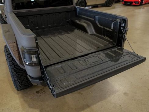 Used 2025 Jeep Gladiator Sport image 98