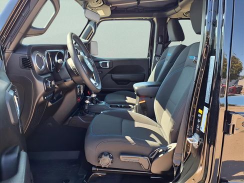 Used 2023 Jeep Wrangler Unlimited Rubicon 4xe w/ Cold Weather Group image 10