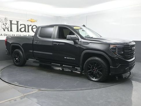 Used 2023 GMC Sierra 1500 Pro w/ Graphite Edition AWD/4WD image 6