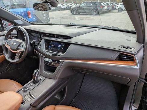 Used 2020 Cadillac XT5 Premium Luxury AWD/4WD image 23