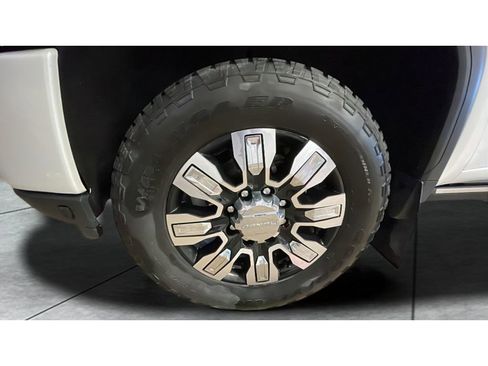 Used 2021 GMC Sierra 2500 Denali w/ Denali Ultimate Package AWD/4WD image 20