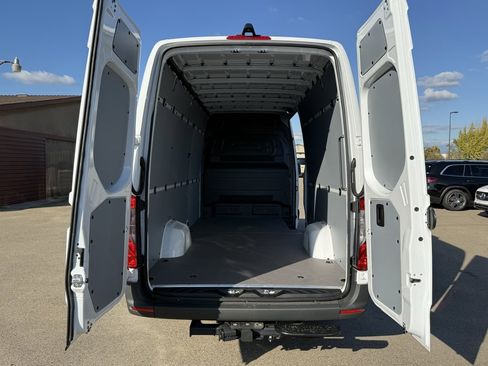 New 2026 Mercedes-Benz Sprinter 2500 image 15
