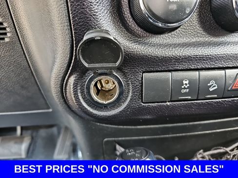 Used 2016 Jeep Wrangler Unlimited Sport w/ Connectivity Group AWD/4WD image 24
