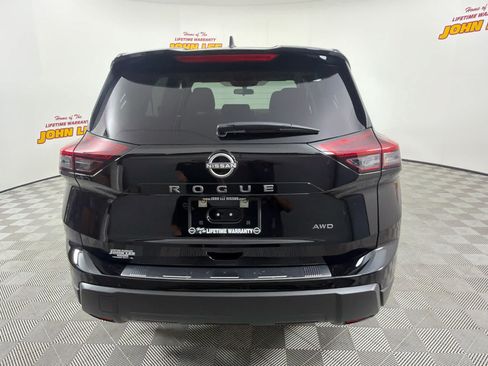 New 2026 Nissan Rogue SV AWD/4WD image 4