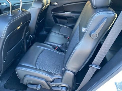 Used 2018 Dodge Journey Crossroad image 17
