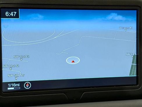 Used 2023 Aston Martin DB11 Coupe image 12