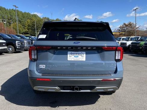 New 2026 Ford Explorer Active image 4