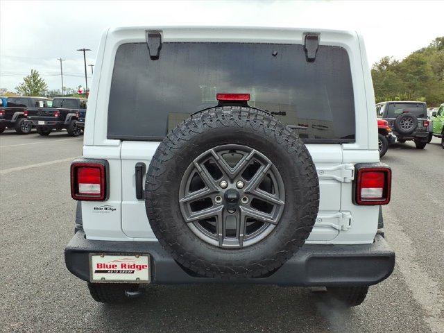 Used 2025 Jeep Wrangler Unlimited Sport AWD/4WD image 7