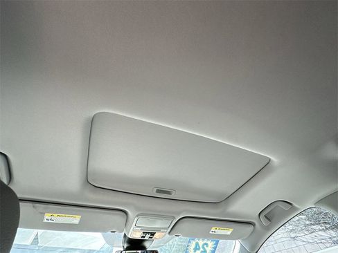 Used 2024 Honda Odyssey EX-L image 30