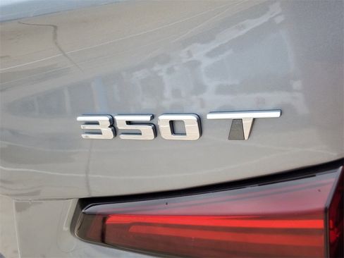 Used 2025 Cadillac XT4 Premium Luxury image 6