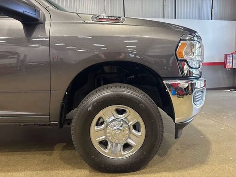 Used 2024 RAM 2500 Tradesman w/ Chrome Appearance Group AWD/4WD image 83