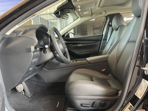 Used 2024 MAZDA MAZDA3 s FWD image 10
