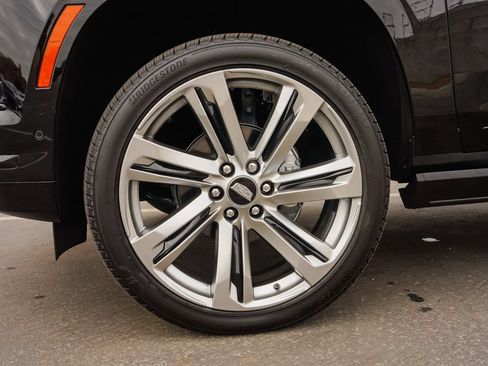 New 2026 Cadillac Escalade ESV Platinum Sport AWD/4WD image 7