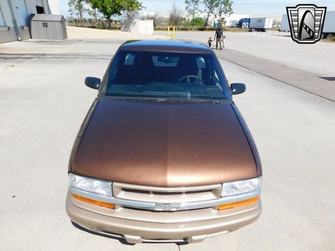 Used 2000 Chevrolet S10 Pickup LS w/ Preferred Equipment Group image 27