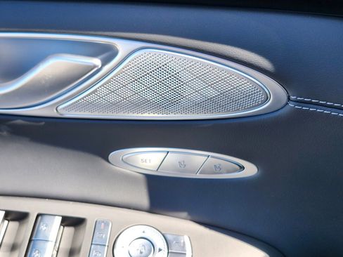 New 2026 Genesis GV70 2.5T Select image 18