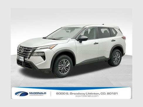 Used 2024 Nissan Rogue S image 1