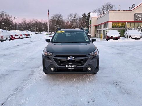 Used 2023 Subaru Outback Premium image 3