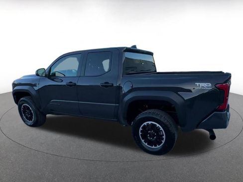 Used 2025 Toyota Tacoma TRD Off-Road image 9
