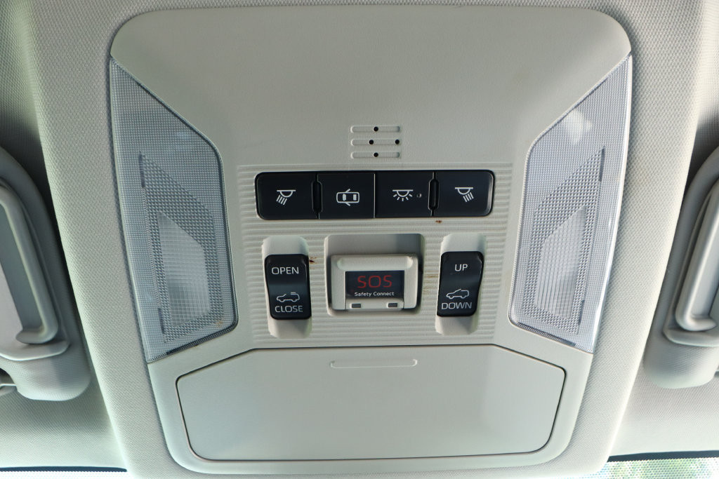 Used 2019 Toyota RAV4 XLE FWD image 26