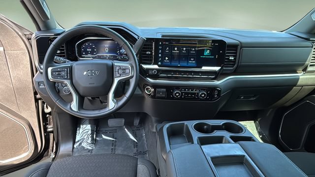 Used 2025 Chevrolet Silverado 1500 RST AWD/4WD image 10