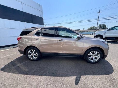 Used 2019 Chevrolet Equinox LT FWD image 5
