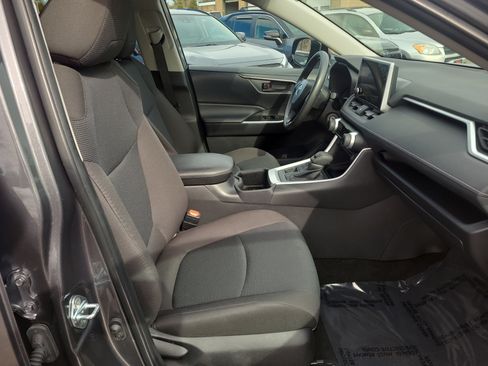 Certified 2025 Toyota RAV4 LE image 17