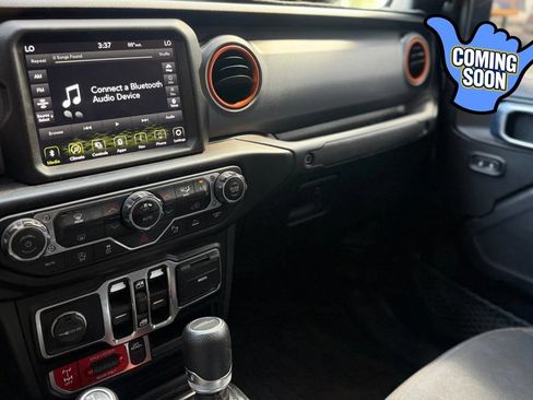 Used 2021 Jeep Gladiator Mojave AWD/4WD image 19