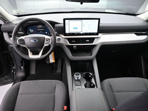 New 2026 Ford Explorer Active RWD image 21
