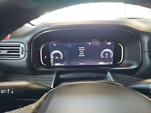 Certified 2022 Jeep Wagoneer Series III w/ Flexible Seating Group image 12