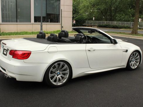 Used 2011 BMW M3 Convertible RWD image 11