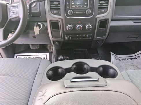 Used 2018 RAM 2500 Tradesman w/ Chrome Appearance Group image 12