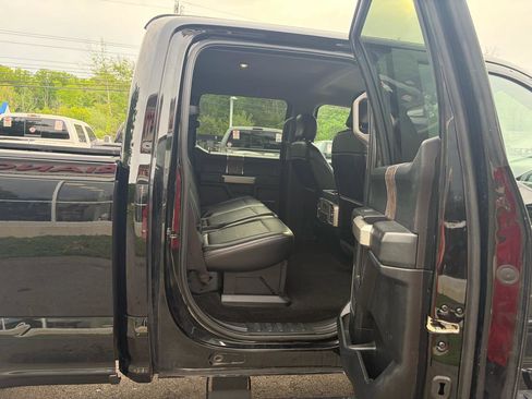 Used 2017 Ford F250 Lariat w/ Chrome Package AWD/4WD image 42