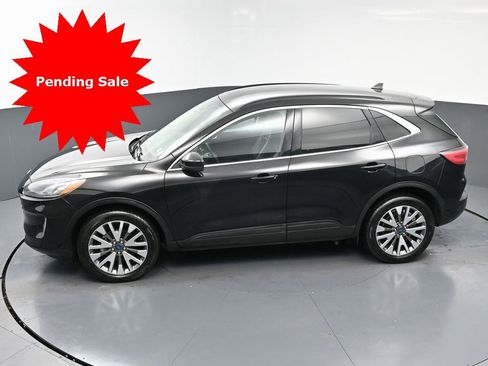 Used 2022 Ford Escape Titanium image 48
