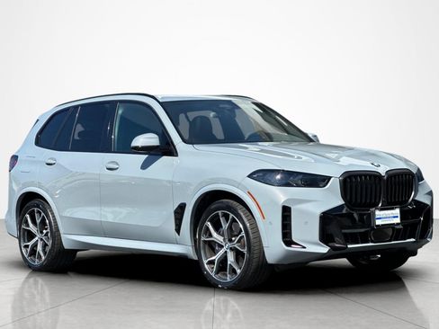 Used 2024 BMW X5 xDrive40i w/ M Sport Package AWD/4WD image 7