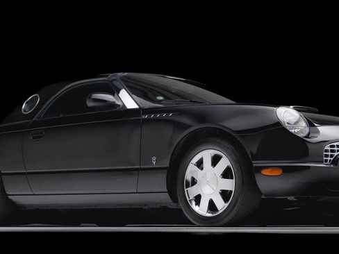 Used 2002 Ford Thunderbird image 26
