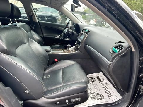 Used 2013 Lexus IS 250 AWD w/ Luxury Plus Pkg Value Edition image 11
