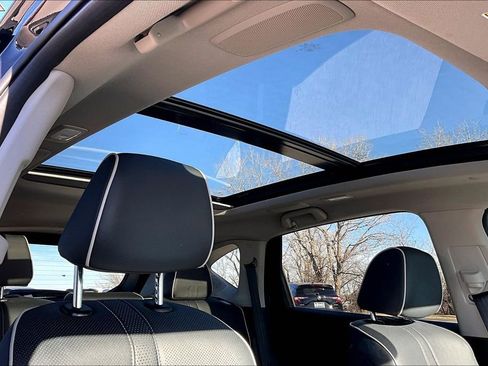 Used 2024 Acura RDX SH-AWD w/ Advance Package image 22