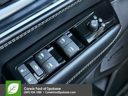 Used 2022 Jeep Wagoneer Series I AWD/4WD image 23